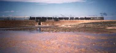 Le train près d’Hassi Babah en septembre 1959