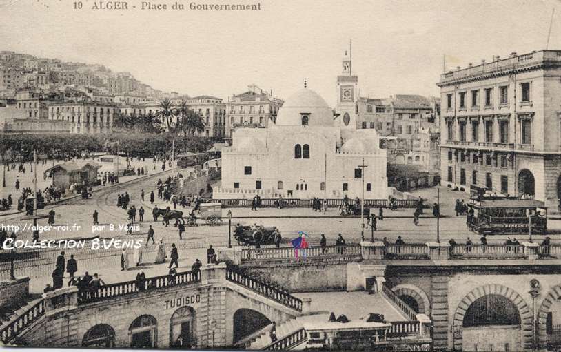 place du gouvernement et casbah