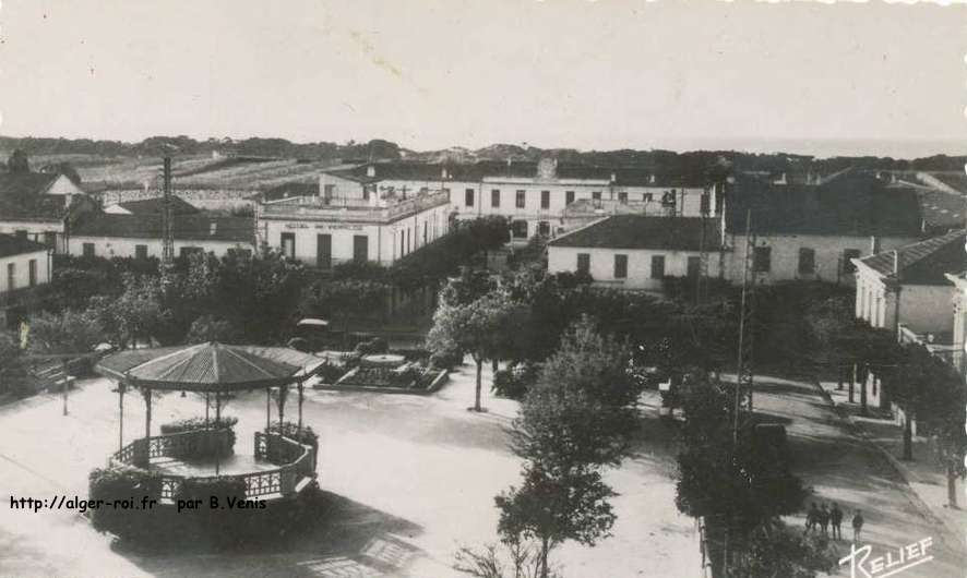 La place et le kiosque, 