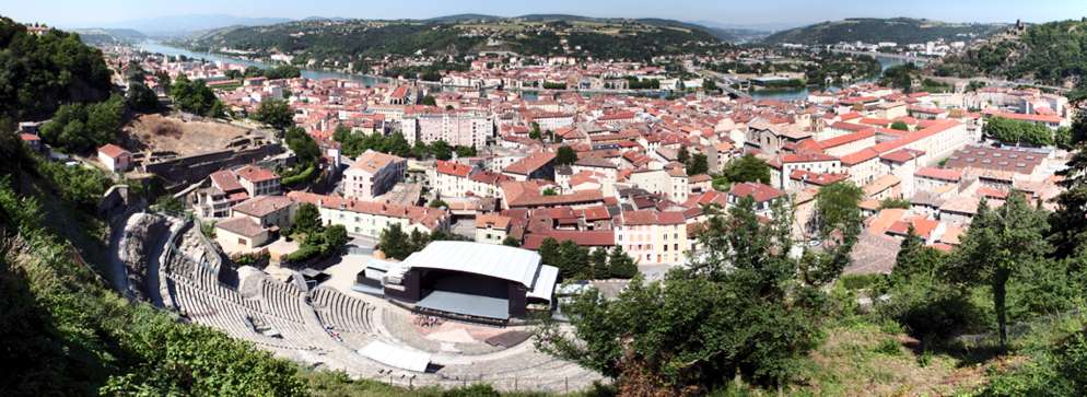 Vienne (Isère), vue de Notre Dame de Pipet.- 197 ko