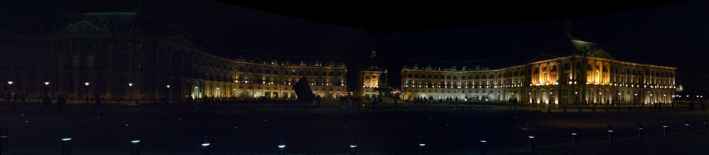 Bordeaux, la place de la Bourse, septembre 2012, 21 h 57 - 829 ko -