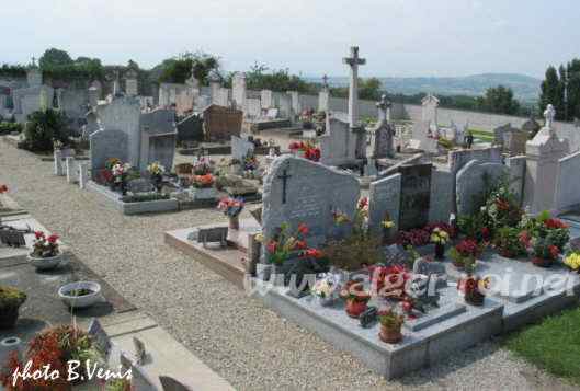 le cimetière