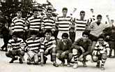 Equipe de Football des Cadets du Lycée d'El Biar - 1961 / 62 au Stade de Ben Aknoun . 