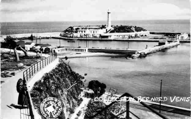 Vue du port et de la plage,