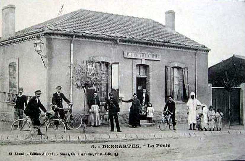 descartes,la poste et les facteurs