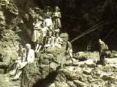 sur les rochers