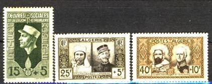 -A gauche timbre émis au profit des uvres de la Légion étrangère, cantonnée à Sidi-Bel-Abbès