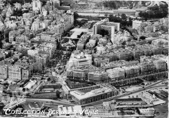 Centre ville , datée du 13-10-1958